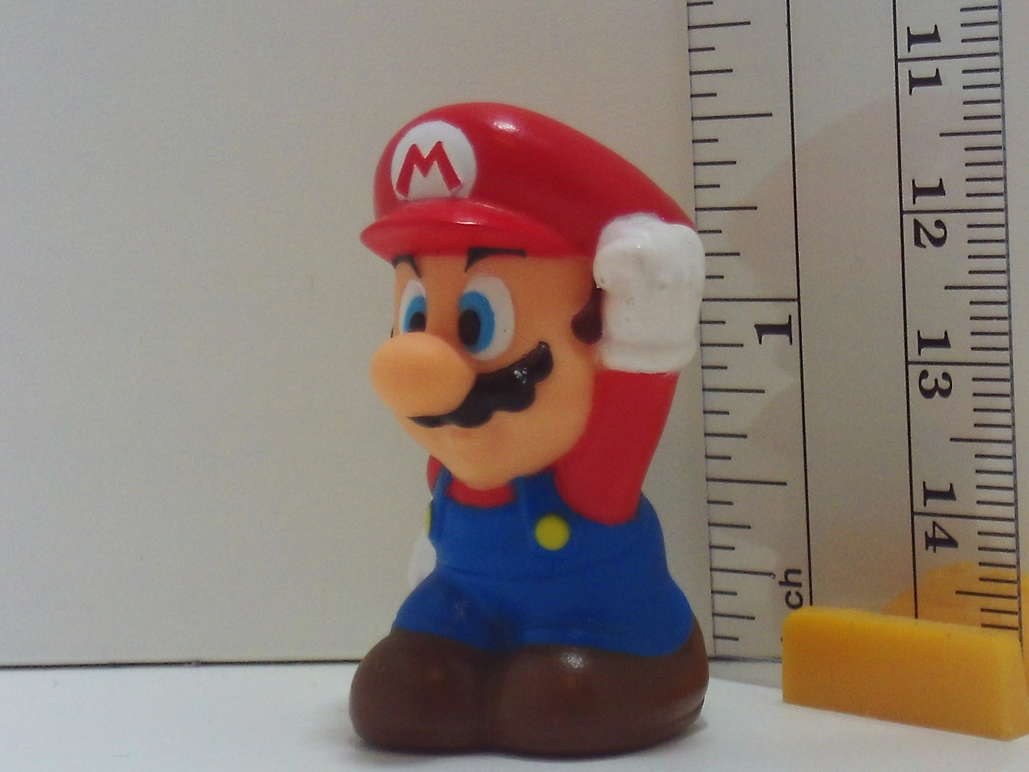 Super Mario Bros Hollow Finger Puppet